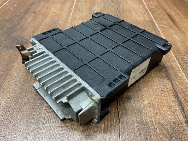фото №11, Блок керування двигуном (ecu) перед mercedes-benz s w140 0281001168