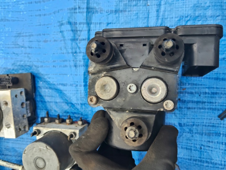 фото №5, Насос модуль керування abs audi tt 8j 8j0614517