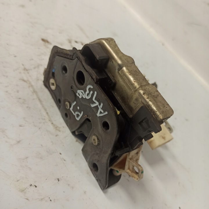 фото №14, Audi a4 b8 замок дверь правая зад 6 pin 8k0839016c