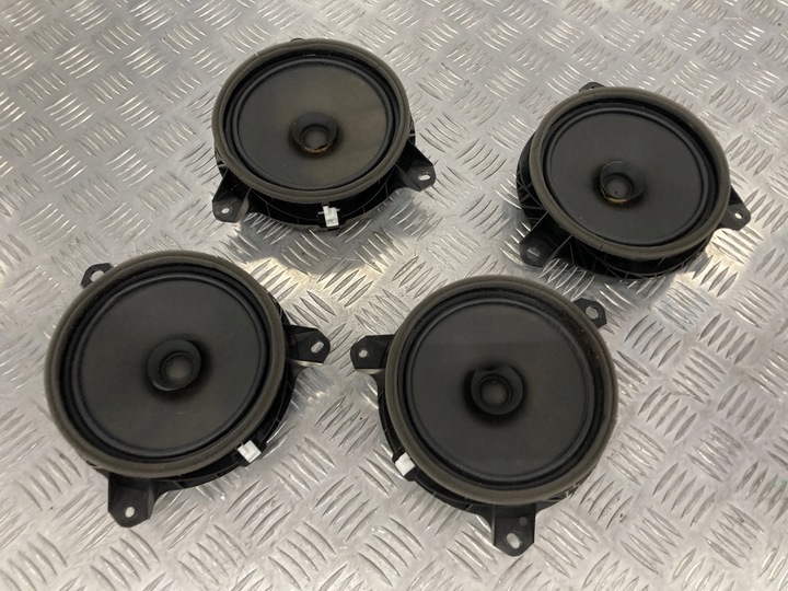 фото №1, Динамік двері перед зад лівий праві toyota yaris iv 20-