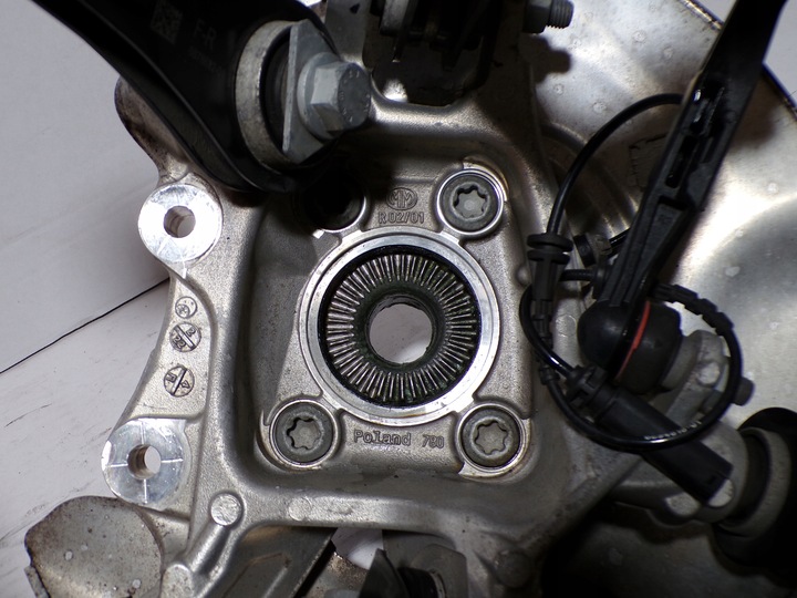 фото №9, Bmw g20 поворотный кулак рычаг правый зад 6898482