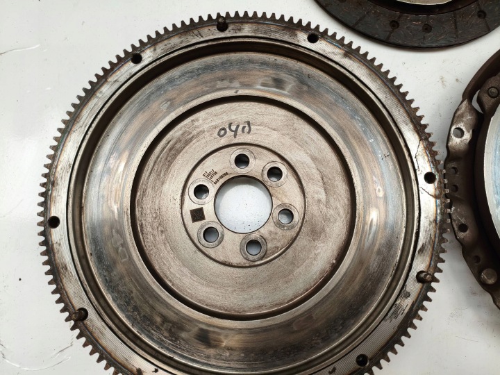 фото №8, Skoda fabia mk3 iii nj сцепление комплектные диск прижим 04b141025