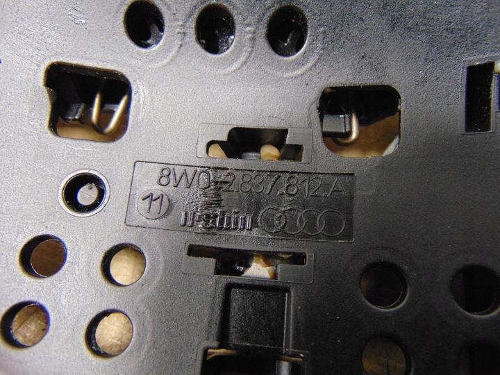 фото №9, Кронштейн кріплення ручка audi a4 a5 8w02837812a