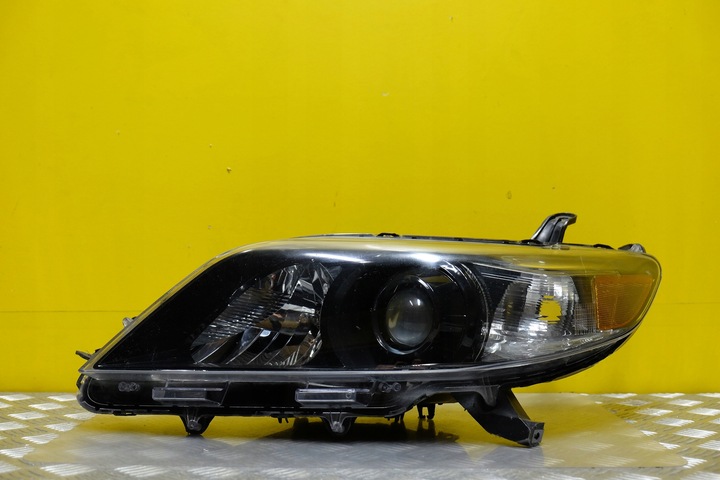 фото №1, Toyota sienna 2011- фара лампа перед левая usa