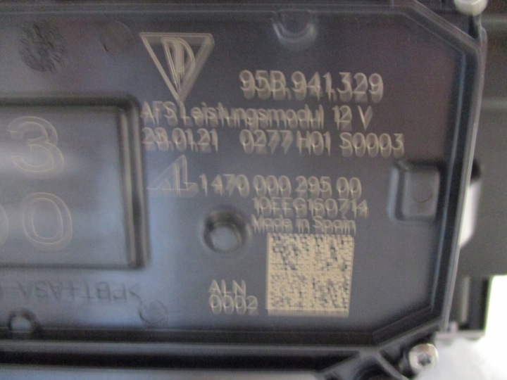 фото №9, Фара права повний led macan 95b941010bb matrix