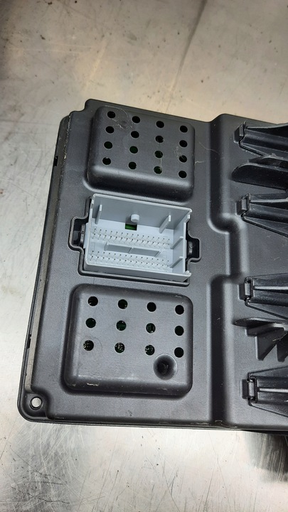 фото №4, Модуль cem 30765149 volvo s60 рестайлінг 06r 2.4 d5 185km