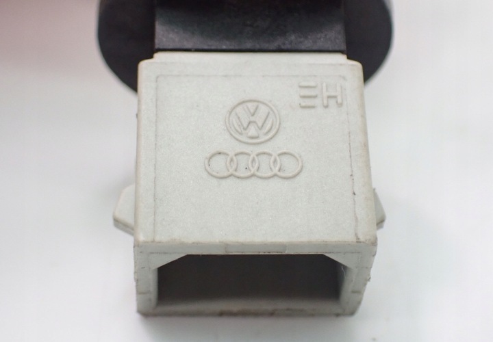 фото №7, Датчик температури 4f0820539 audi a6 s6 rs6 c6 r8