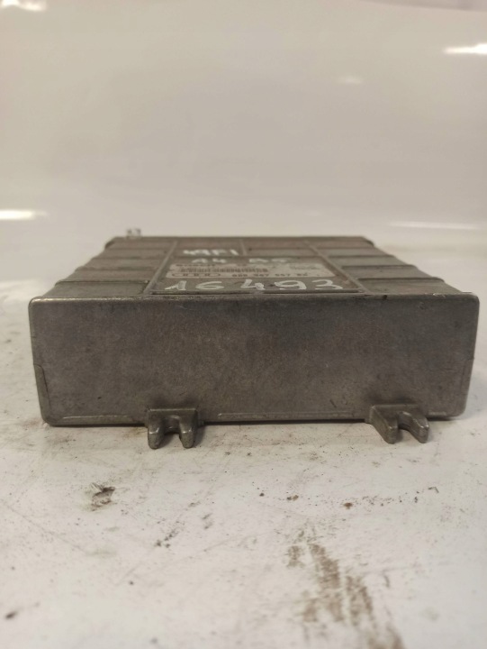 фото №14, Audi a4 b5 блок управления двигателем (ecu) 8d0907557bx
