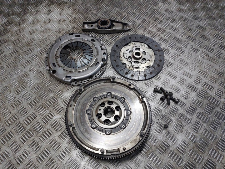 фото №1, Колесо двухмассовый + диск + прижим + подшипник опорные seat altea xl 1.9 tdi