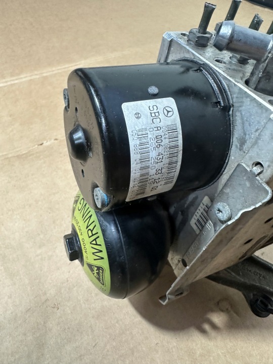 фото №6, Главный тормозной цилиндр модуль управления abs sbc mercedes sl r230 a0064313312