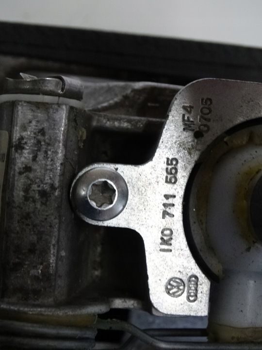 фото №9, Селектор передач vw audi seat skoda 1k0 711 061