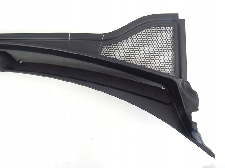 фото №11, Audi q3 83a панель под лобовым стеклом пластиковый 83b819403a