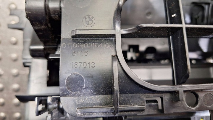 фото №8, Dekor бардачок консолі середньої 5a20ea1 bmw g20 g21 g22 g26 g42