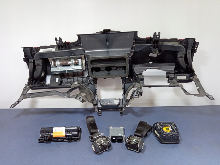 фото №2, Ford s-max mk1 панель капот подушка ремни