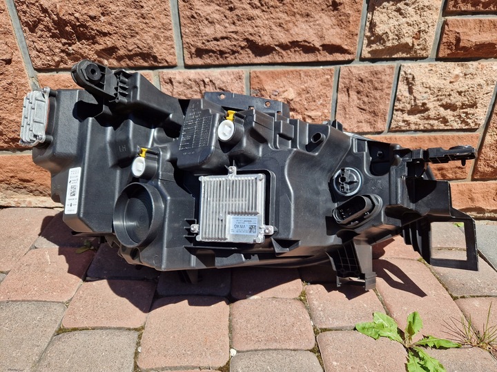 фото №12, Лампа права lub ліва комплектна led vw id4 11b941006