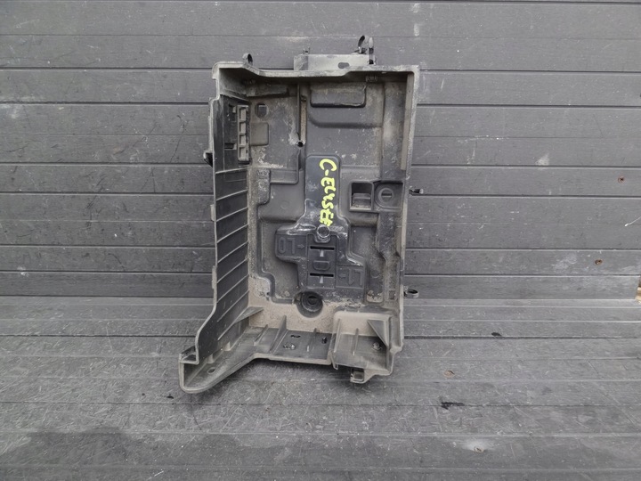 фото №1, Citroen c-elysee 2015 1,6 основание акумулятора org