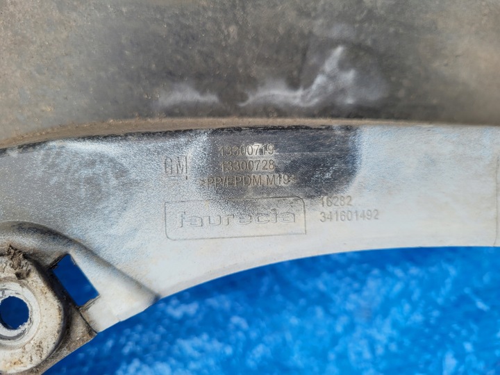 фото №15, Запчастини | zafira c бампер зад задній z179 13300719 | 157