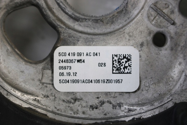 фото №8, Vw the beetle руль 5c0419091ac 5c0 419 091 5c цвет 041 чёрный 5c0419