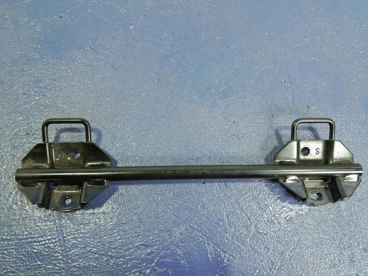 фото №4, Toyota corolla e16 зажим держатель крепление isofix комплект