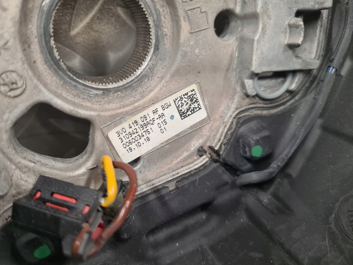 фото №16, Кермо шкіра шкіряний perforowana з підігрівом skoda superb iii спортлайн