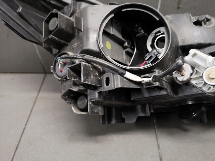 фото №13, Лампа лівий перед lexus nx200t європа