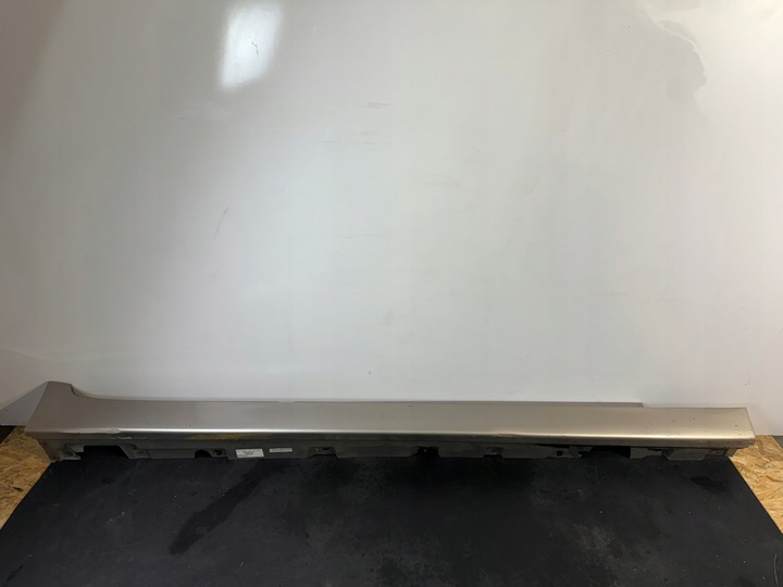 фото №1, Планка защита порога пороговая правая bmw 5 f10 a72 do покраска