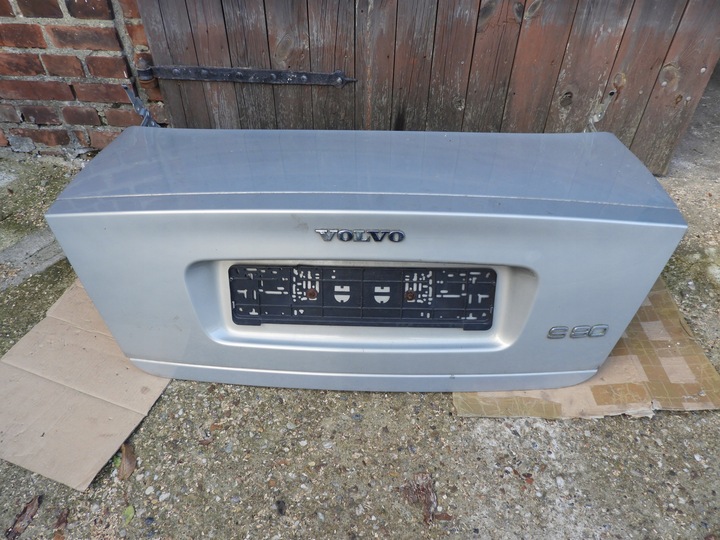 фото №1, Крышка зад багажника r.98- volvo s80 i 443-46 =