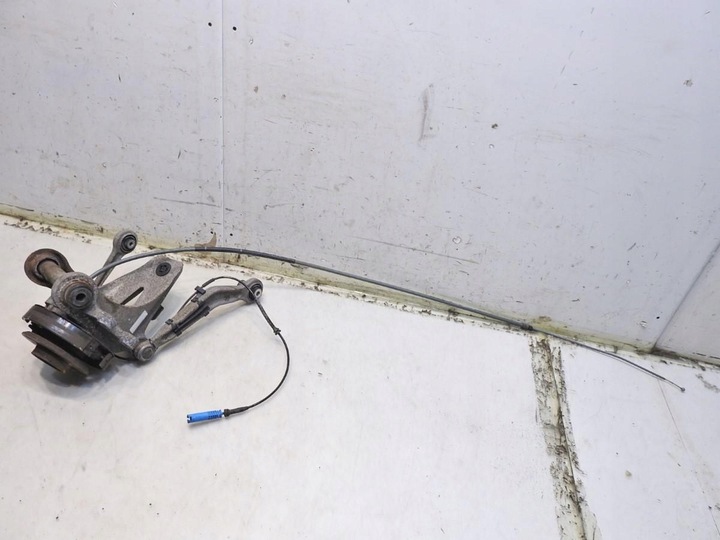 фото №9, Ступица поворотный кулак рычаг правый зад bmw e61 2.5i