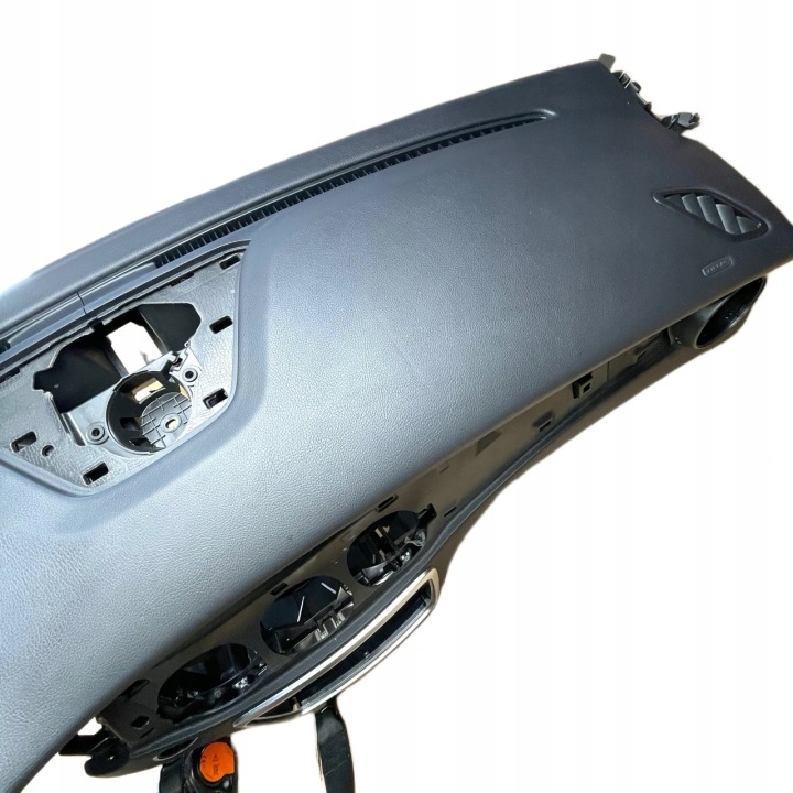 фото №15, Mercedes x117 c117 w117 cla торпедо раздаточная pulpit ремни консоль air bag