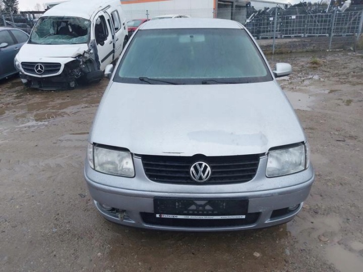 фото №6, Volkswagen polo колектор впускний  2001 1.4l 045129713c