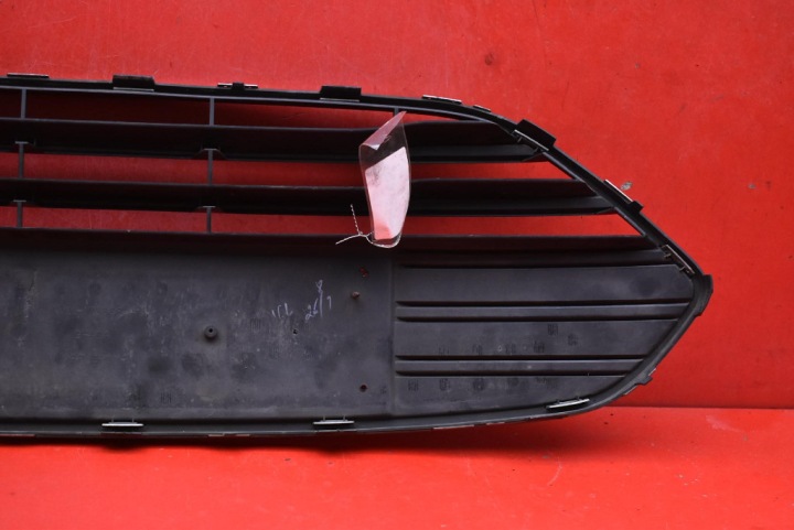 фото №12, Решётка бампера средняя перед av11-17b968-aa ford b-max 12-18