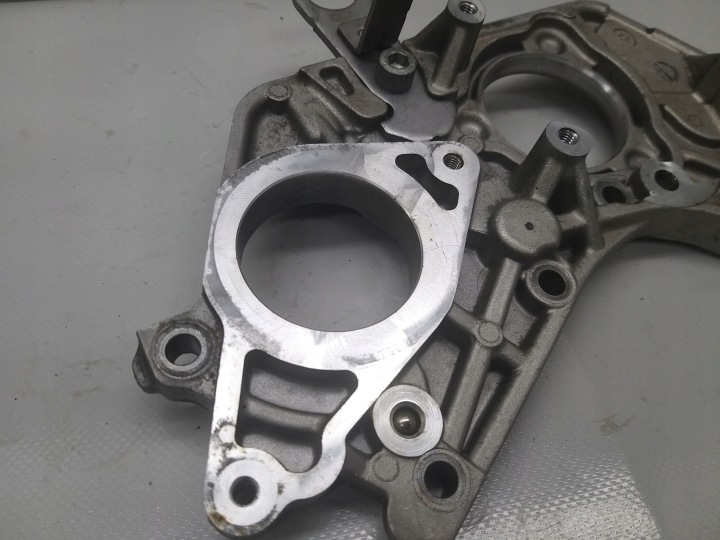 фото №8, Корпус головки насоса 1.6 thp 225km 5g06 citroen ds7 3008 508 9814446110