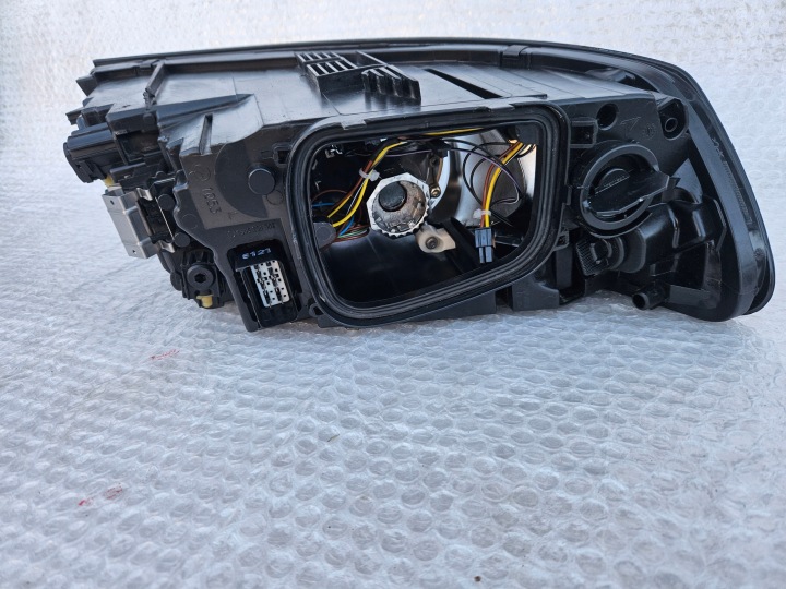 фото №7, Volvo v50 s40 рестайлинг фара передняя левая ксенон 31299587