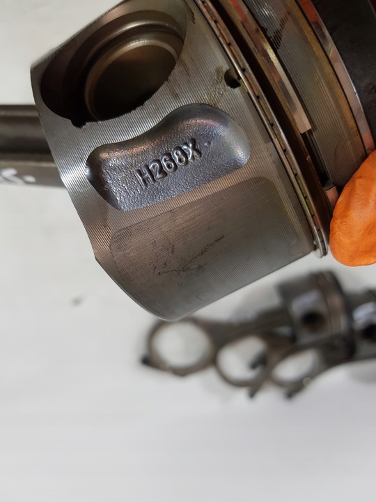 фото №16, Поршень шатун h268x land rover jaguar 3.0 td 306dt dt20c