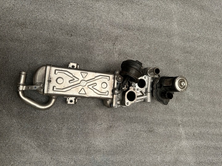 фото №1, Радіаторів вихлопних газів 03l131512cf 1.6 tdi golf vi....