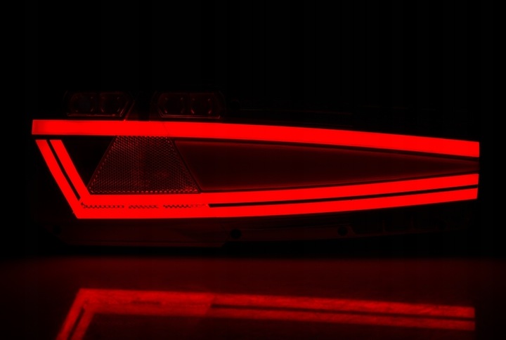 фото №10, Фары задние комбинированные led mavic диодные автобус neon большой польские комплект