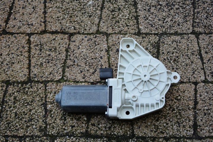 фото №1, Двигунчик підйому скла vw golf 7 5q4959802b