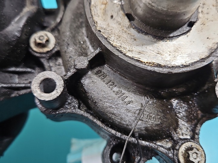 фото №9, Помпа циркуляції води насос audi q7 i 4l 4.2 v8 fsi 079121012d 079121014f