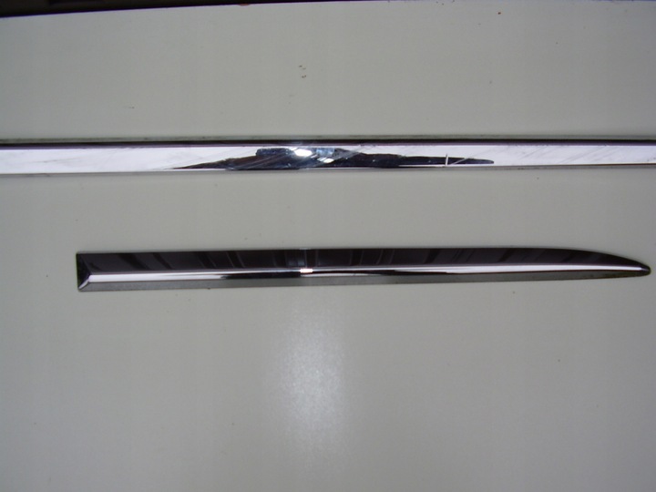 фото №4, Toyota corolla e21 планка двері ліва перед зад