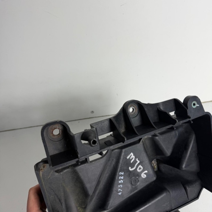 фото №10, Основа кріплення акумулятора polo v 6r fabia ii ibiza 6j oem номер 6r0915331c