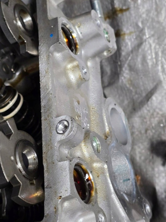 фото №10, Головка двигуна suzuki swift mk8 hbgj0723b02
