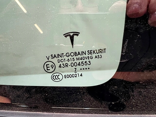 фото №5, Tesla x скло скло права кузовна зад задня