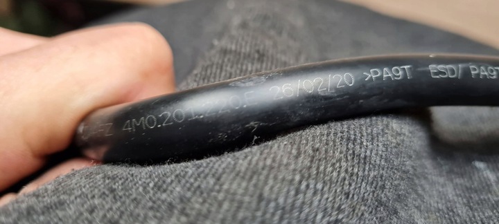 фото №8, Sq8 4m rsq8 q8 шланг трубка топлива 4.0 tfsi 4m0201220e sq7 4m q7