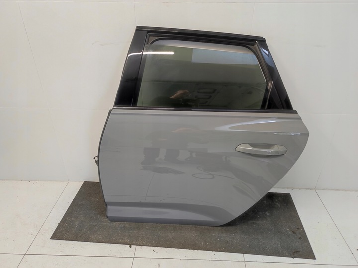 фото №1, Дверь левая зад задние audi rs6 c8 универсал