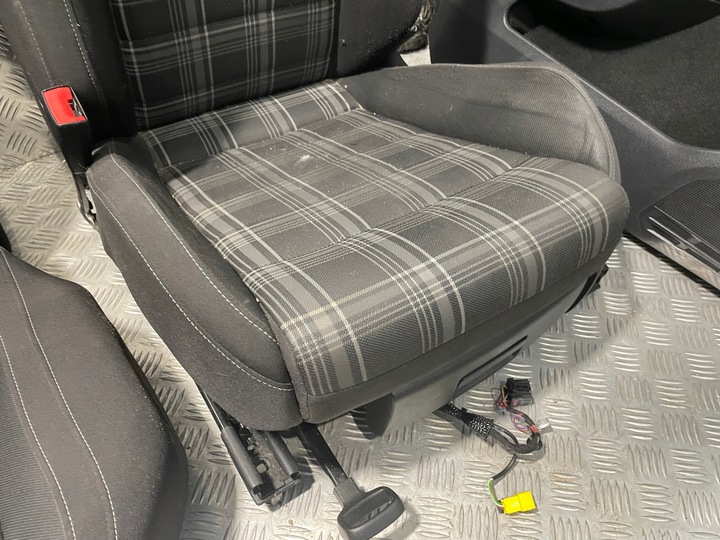 фото №12, Сиденья подогрев диван обшивки салон vw volkswagen golf vii gtd hb