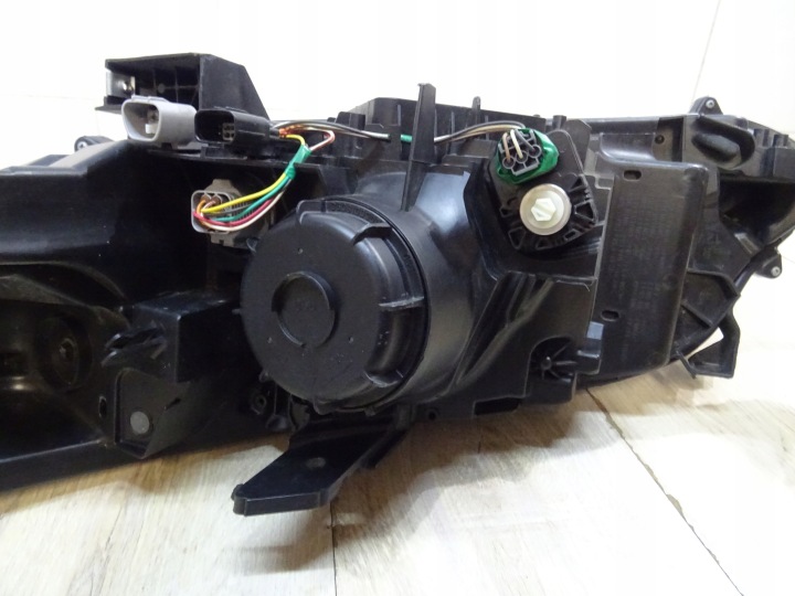 фото №12, Фара передня праве prawamitsubishi eclipse cross w3153r led
