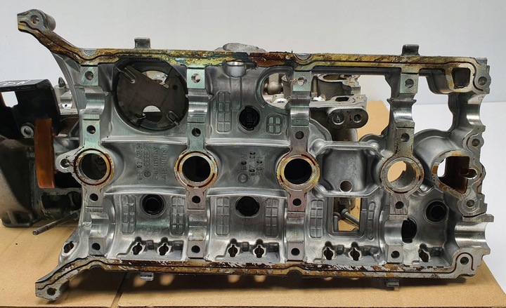 фото №9, Головка двигателя cdn audi a4 b8 2.0 tfsi 06h103373j 06h103064l