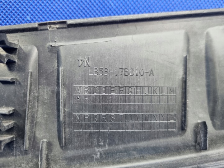 фото №8, Ford explorer молдинг защитная бампера заднего оригинал lb5b-17b810-a