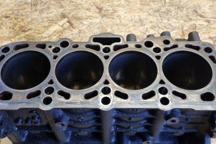 фото №13, Блок  двигуна audi a4 avant 8d5, b5 03g103021c 1.9l дизель 2001