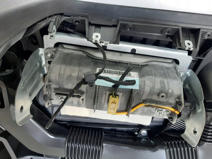 фото №15, Seat altea fr 2.0tdi 16v 07r торпедо консоль капот подушка